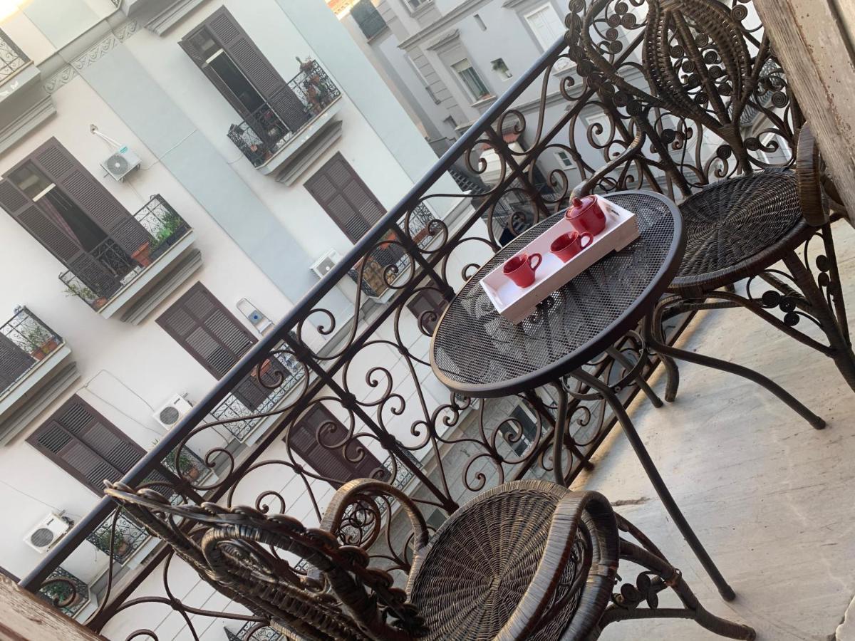 Napoli Da Vivere Suites Giudecca Bagian luar foto