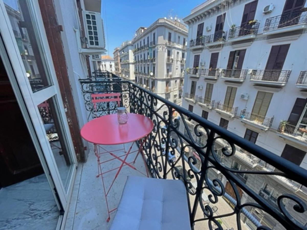 Napoli Da Vivere Suites Giudecca Bagian luar foto